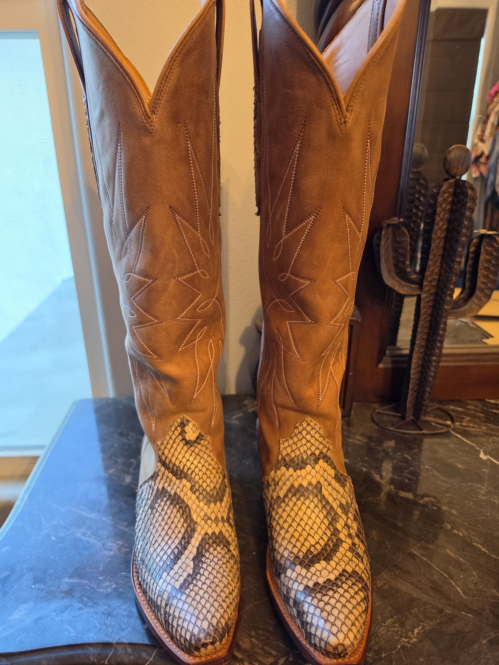 Tecovas Loretta Python